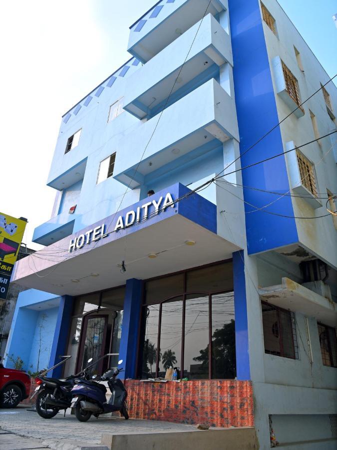 Hotel Aditya Puduccseri Kültér fotó