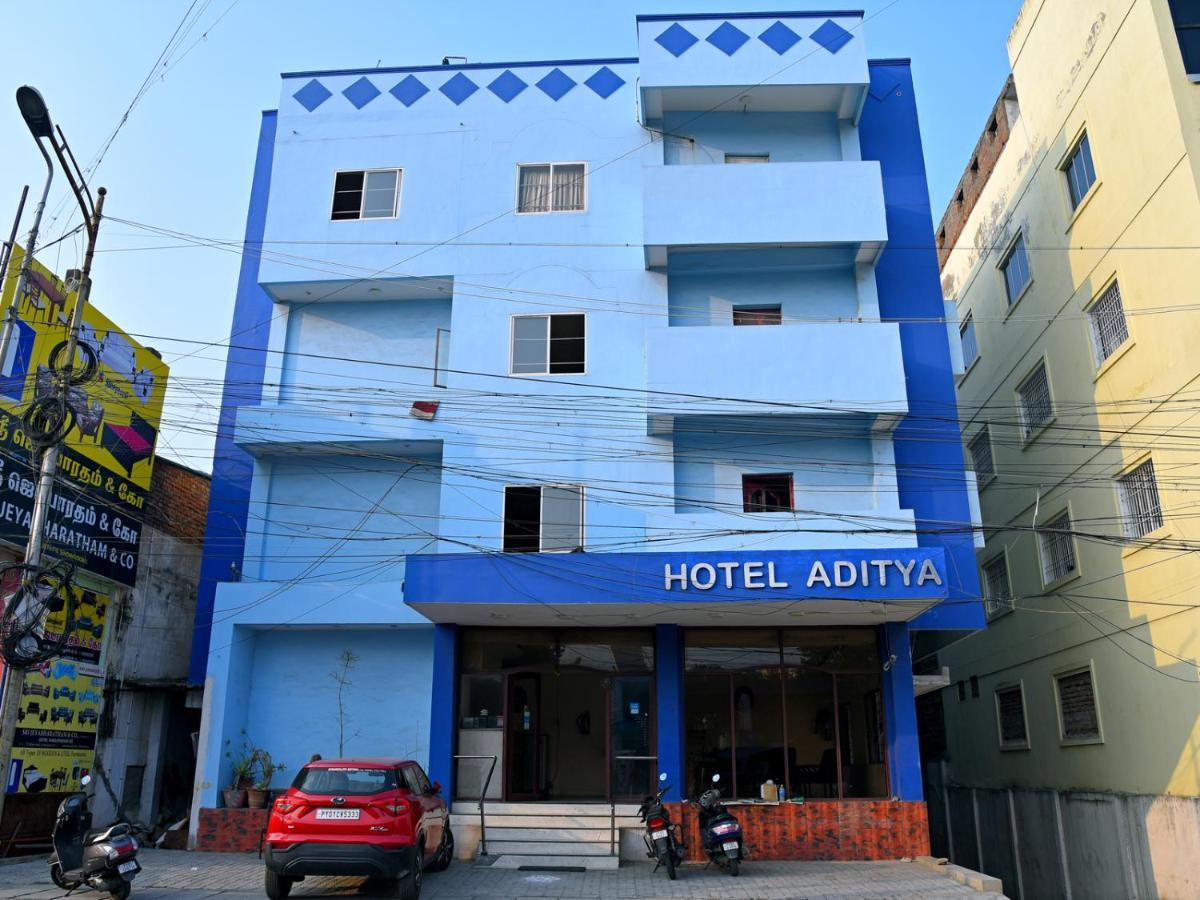 Hotel Aditya Puduccseri Kültér fotó